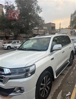 تويوتا لاندكروزر